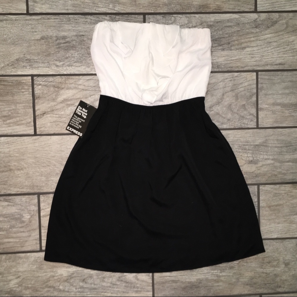 New! Express Women’s Dress Skirt Sz. 0 Black White